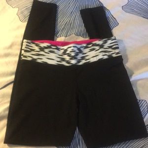 PINK Victoria’s secret leggings sz small.